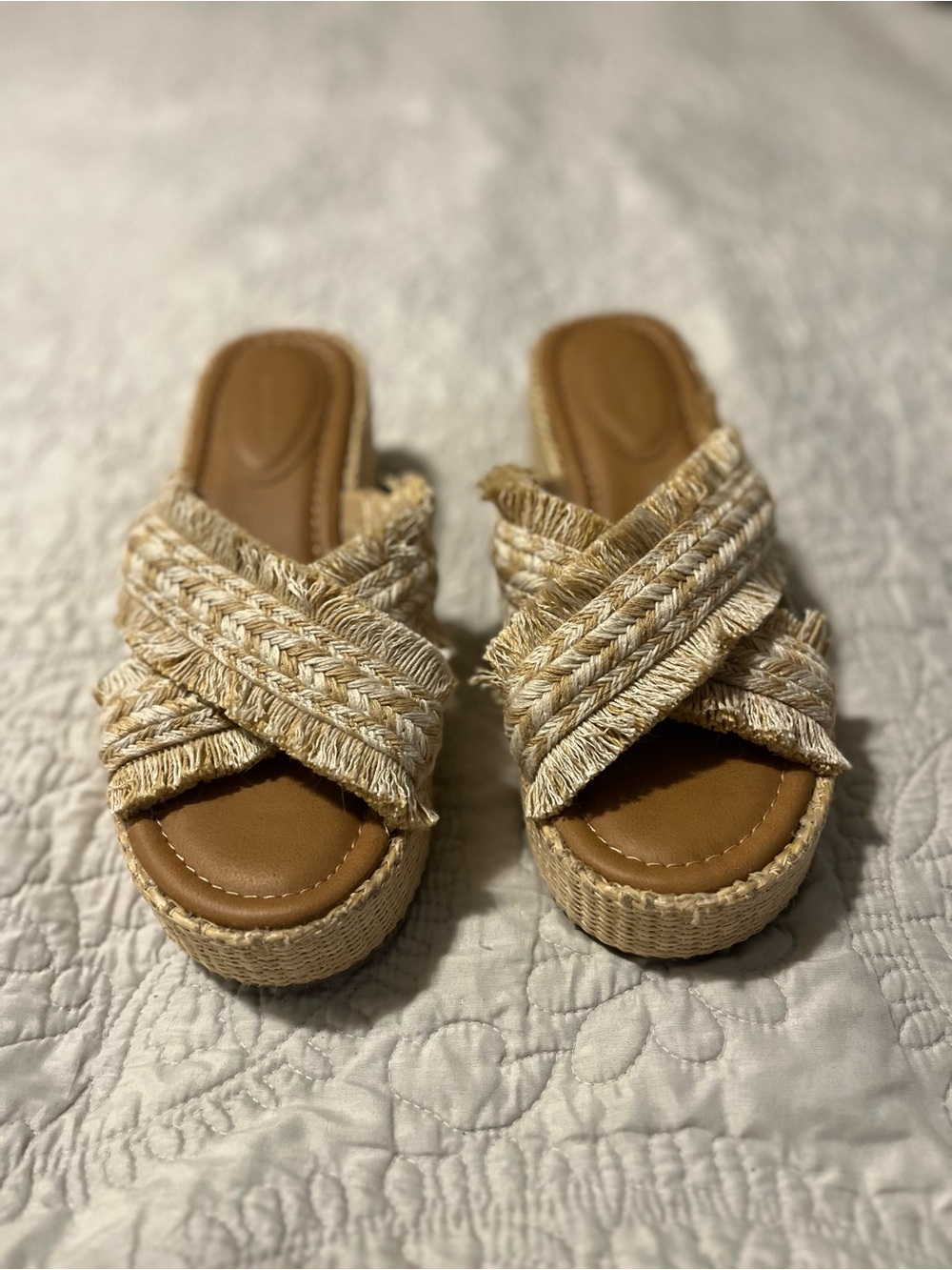 Universal Thread Frayed Crossover Slide Sandals in Beige